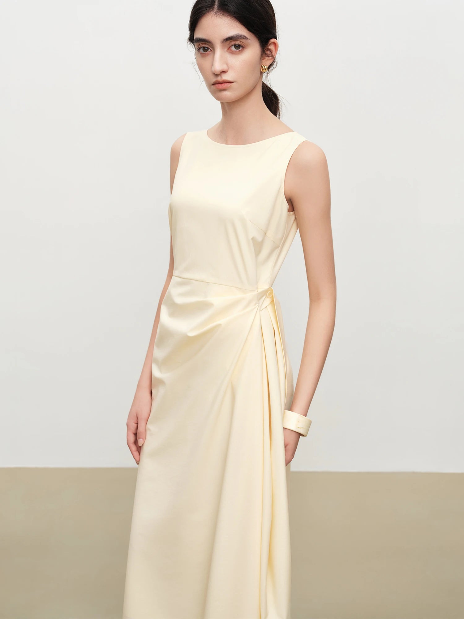 Sleeveless Empire Waist A-Line Mid-Calf Jersey Dress