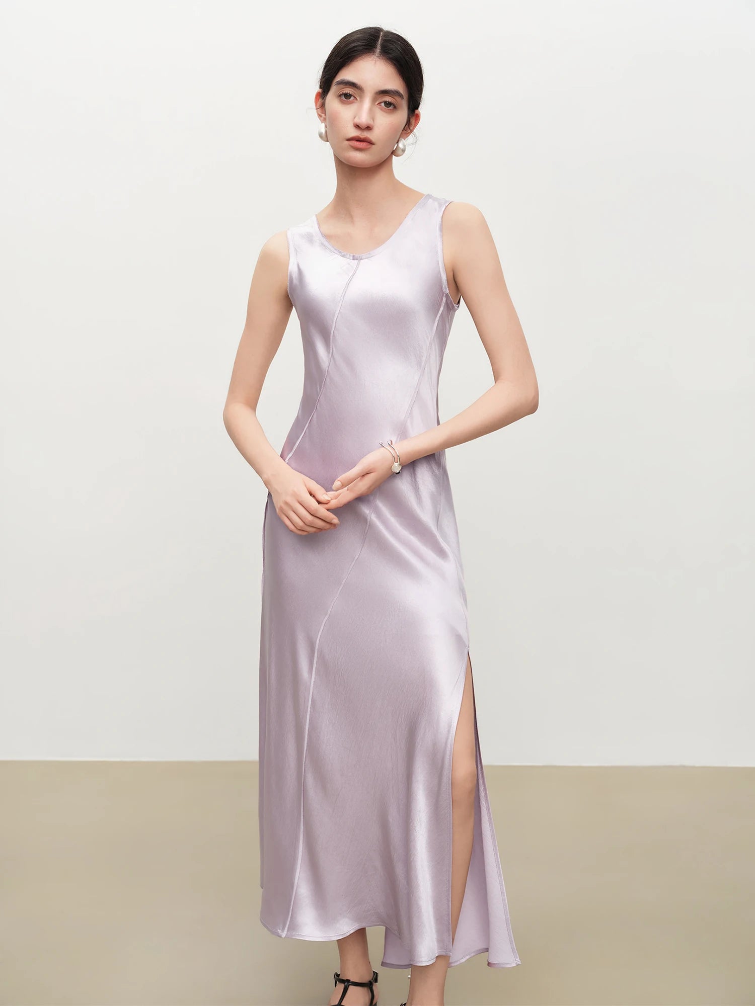 Elegant Slim Fit Acetate Midi Dress – Sleek Minimalist Evening Look