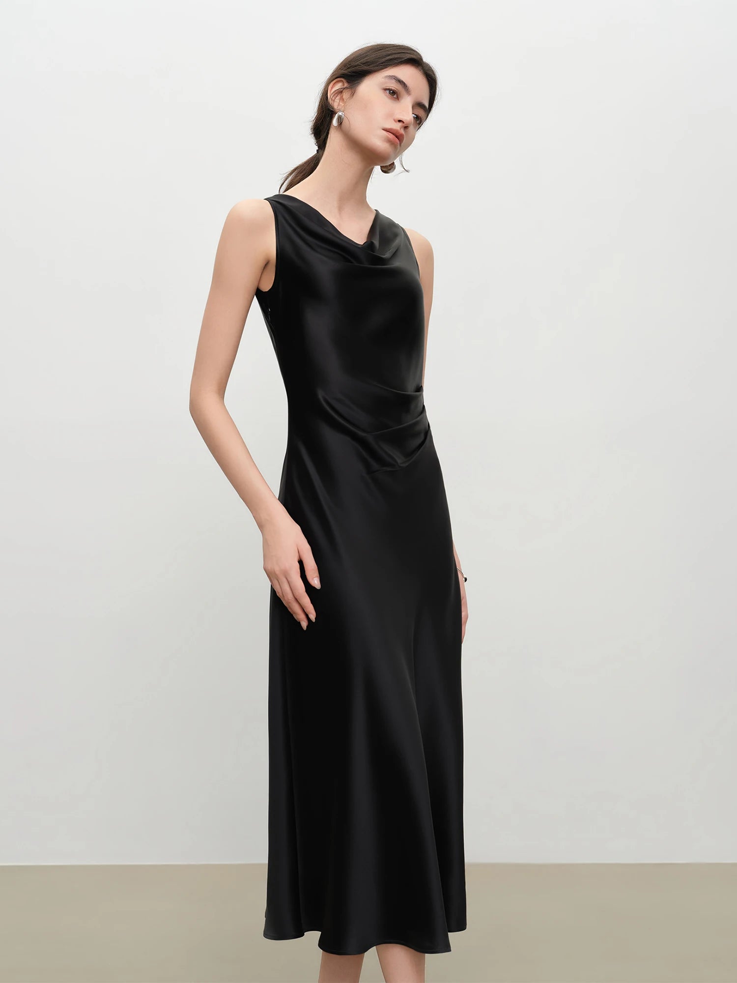 Slim Fit Swing Collar A-Line Midi Dress