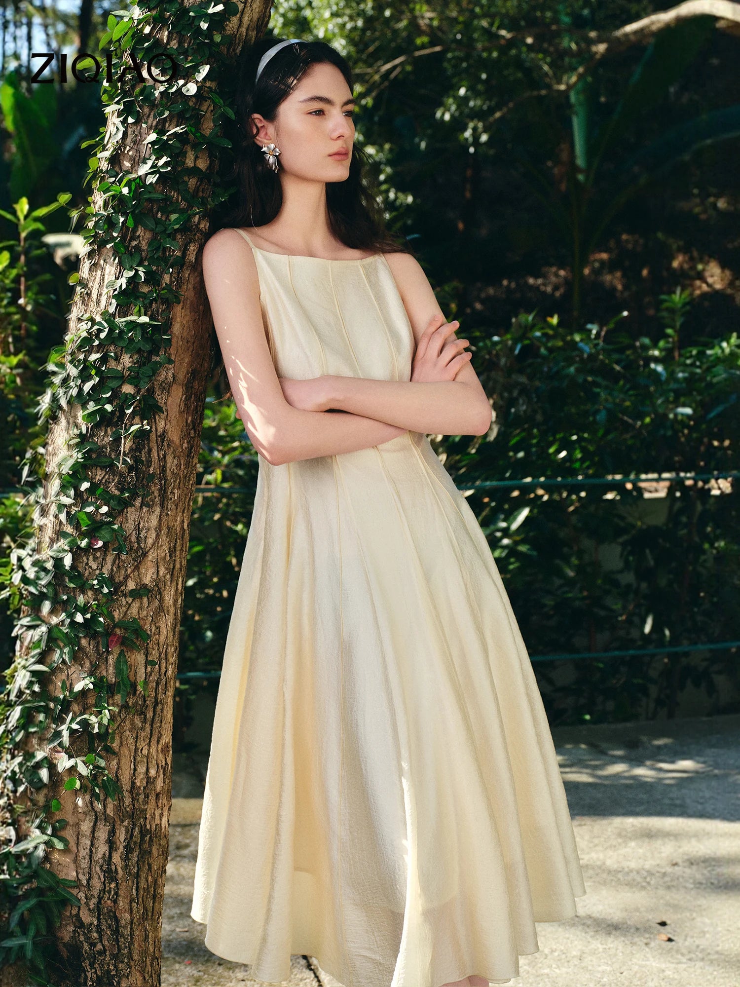 Elegant Satin A-Line Knee-Length Dress