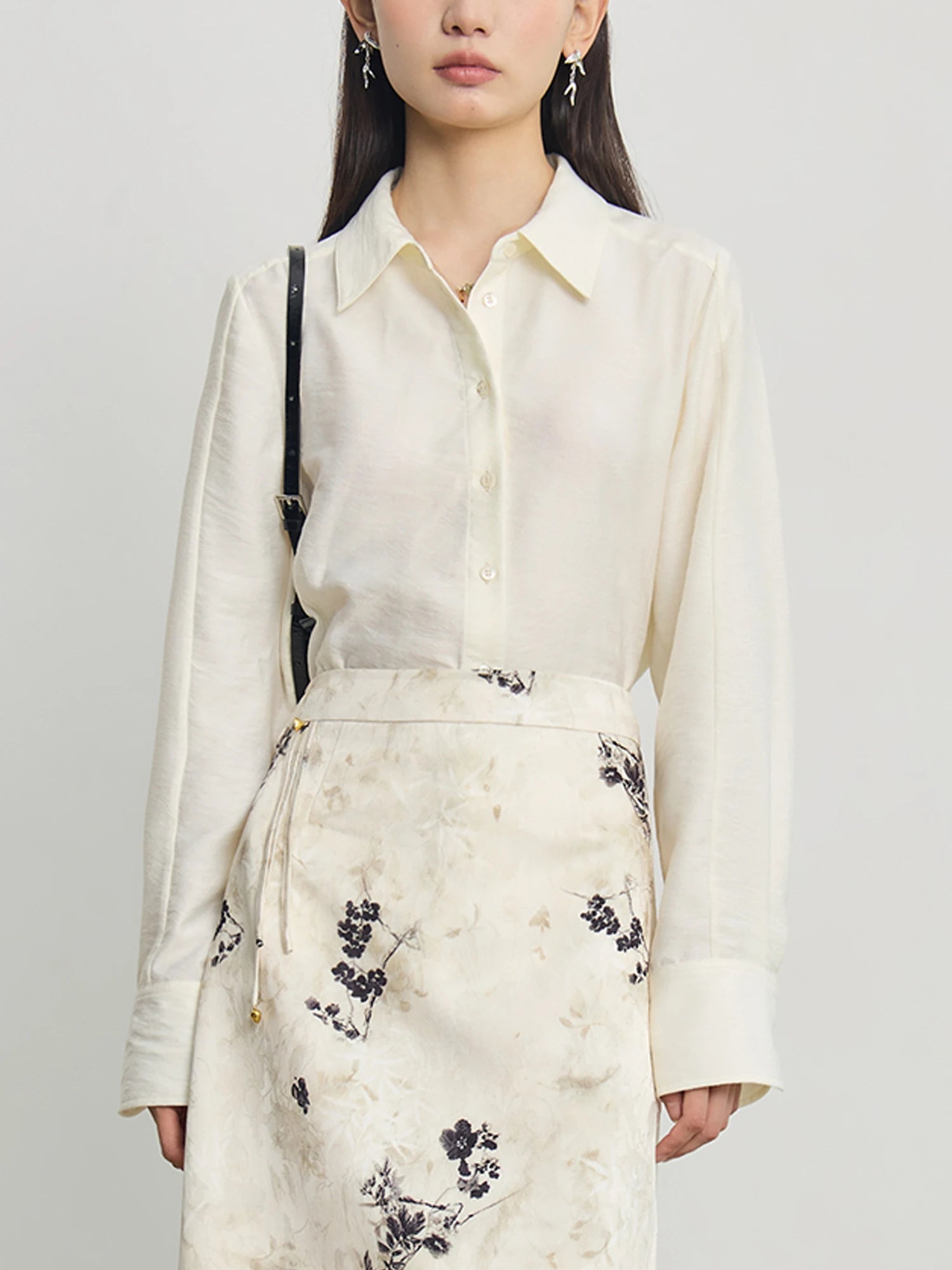 Polo-Neck Single-Breasted Loose Office Blouse