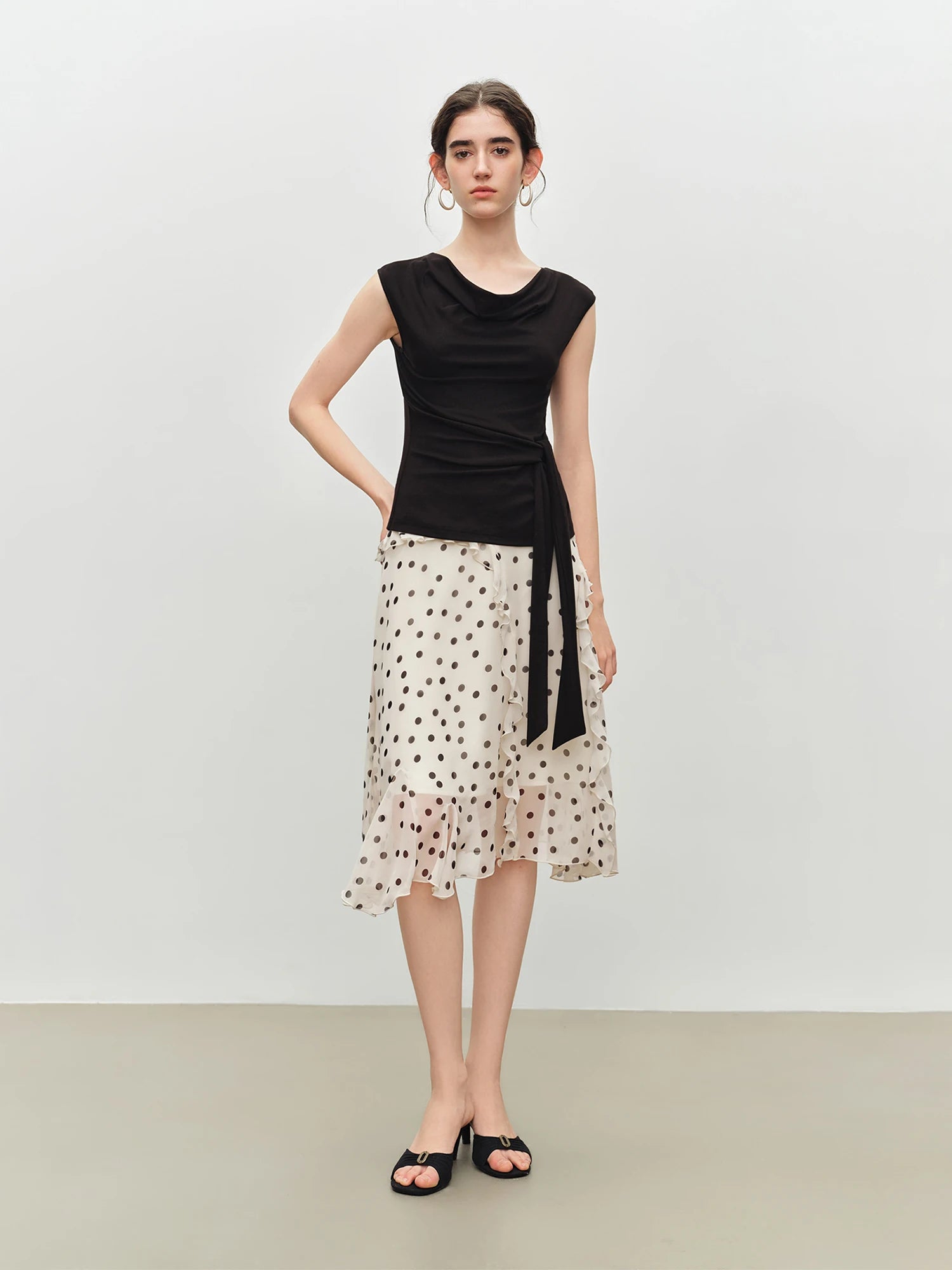 V-Neck Sleeveless Office Casual Knit Top