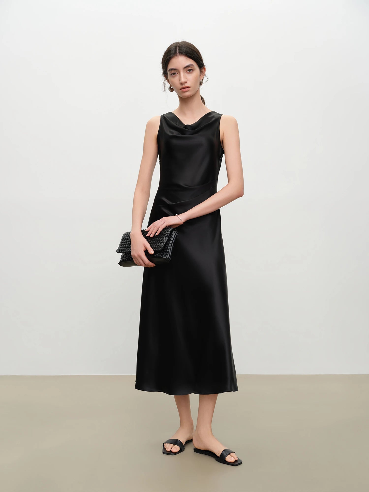 Slim Fit Swing Collar A-Line Midi Dress