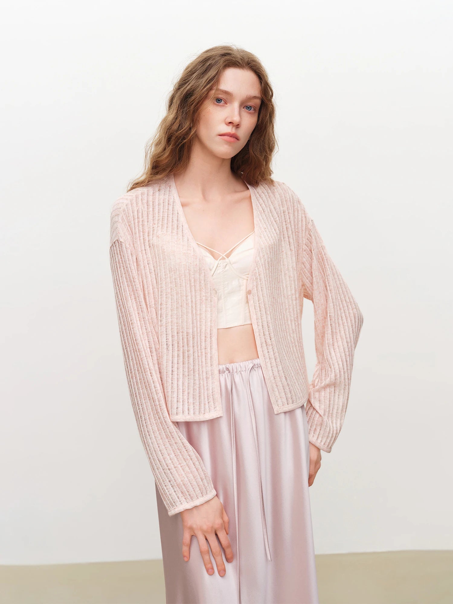 Lightweight V-Neck Single-Breasted Casual Knit Top