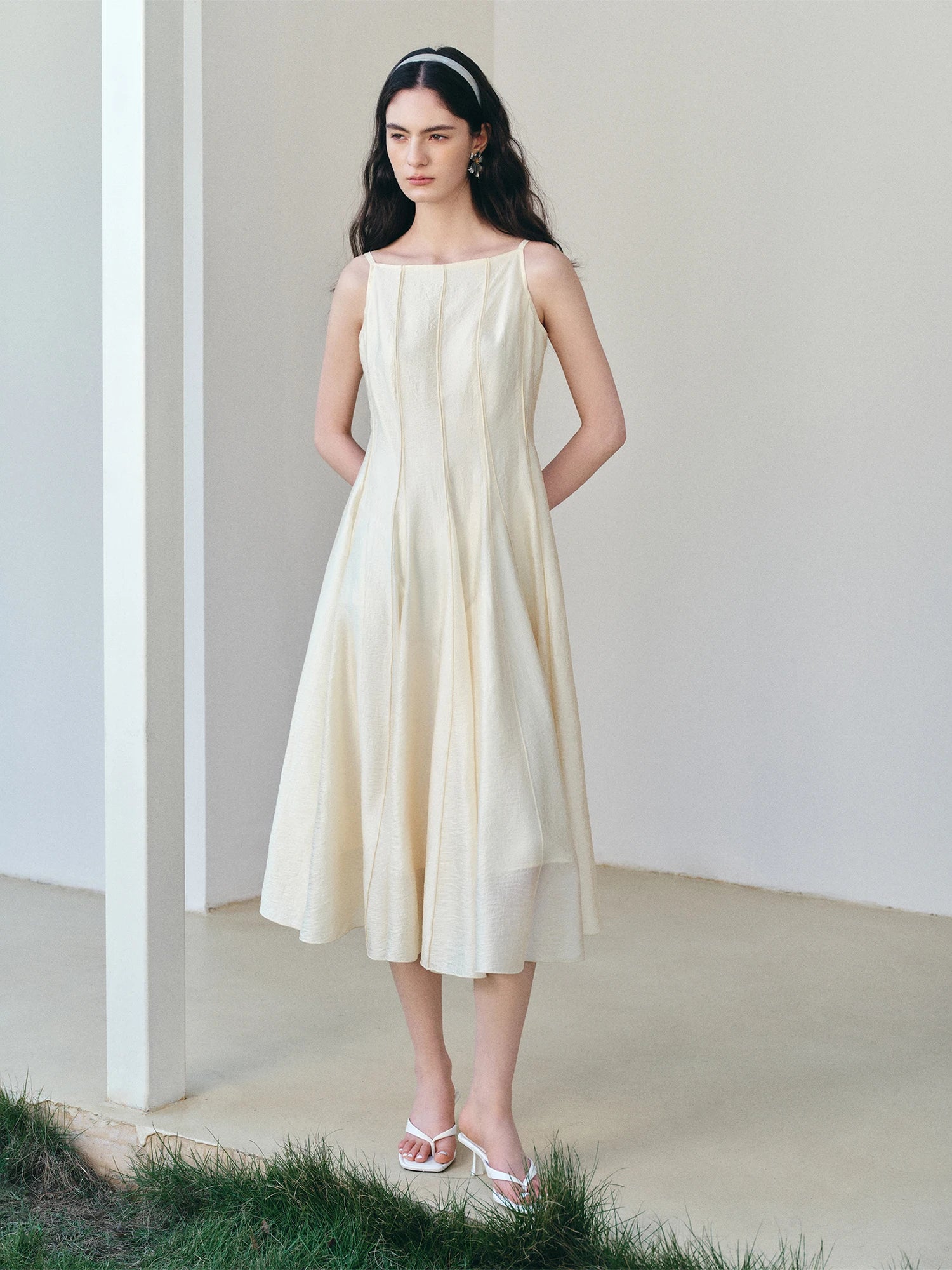 Elegant Satin A-Line Knee-Length Dress