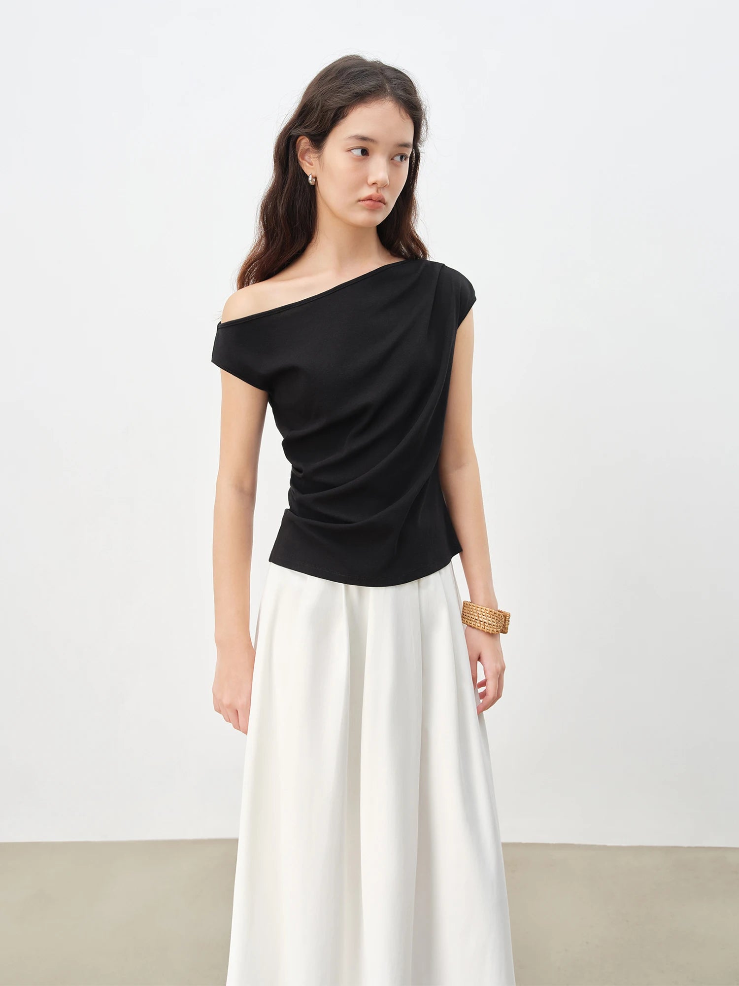 Skew Collar Slim Fit Cotton Stretch Casual Summer Tee