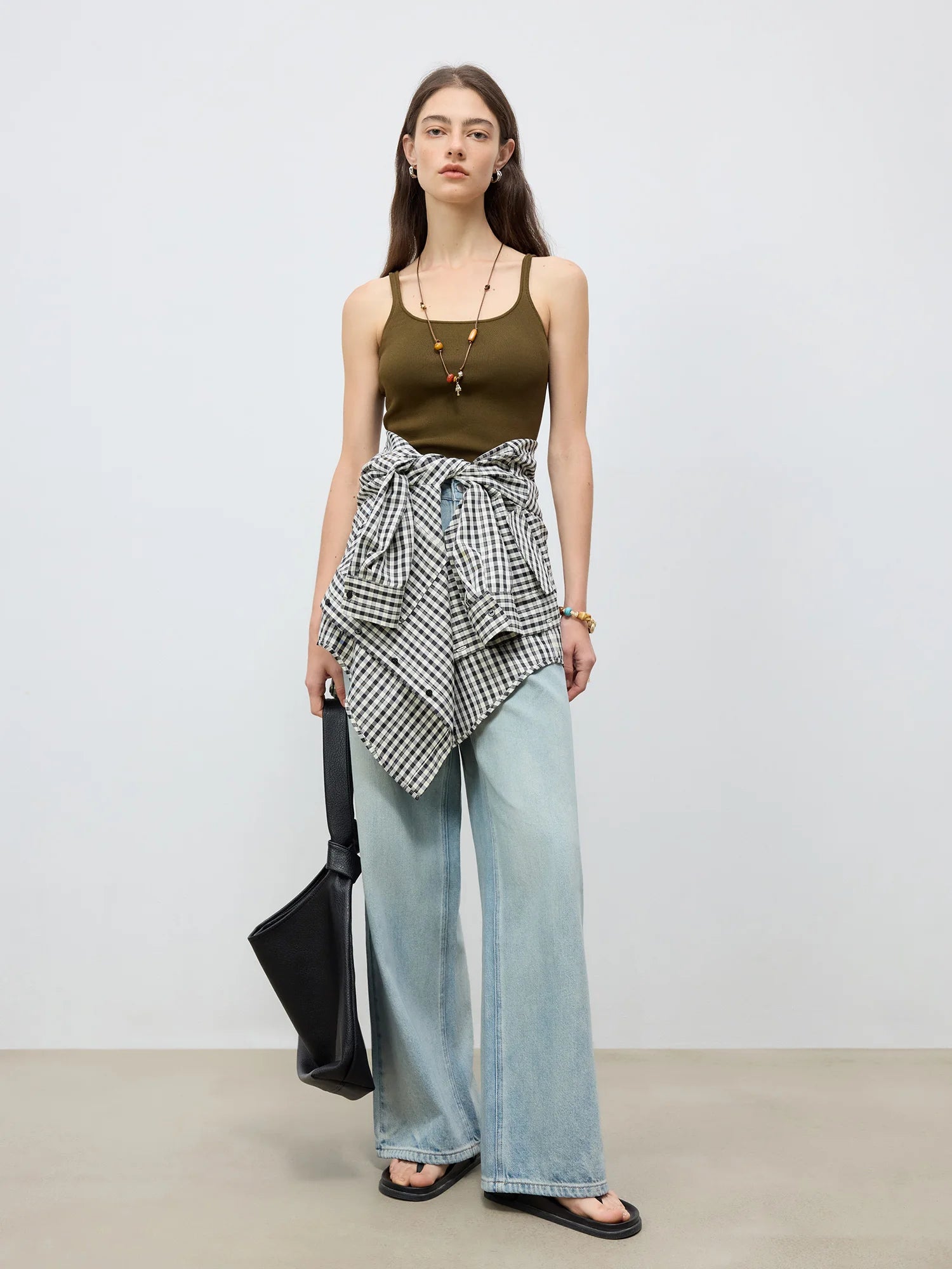 Mid-Waist Wide Leg Jeans in Cotton and Lyocell Blend