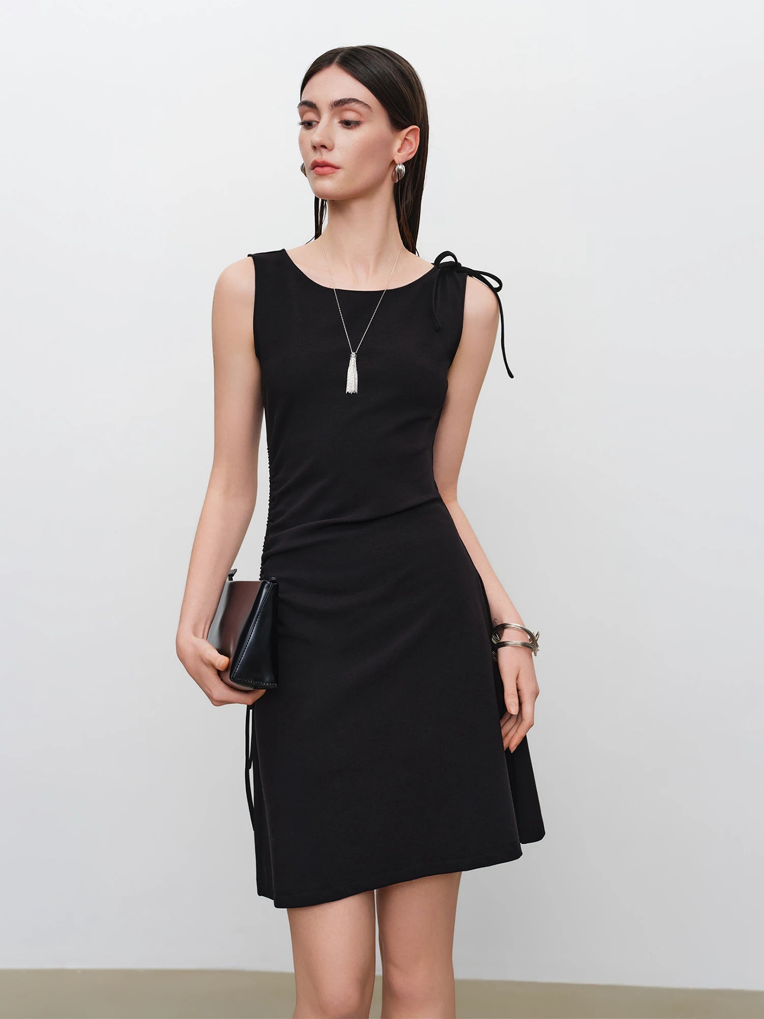 Classic Sleeveless O-Neck A-Line Knee Dress