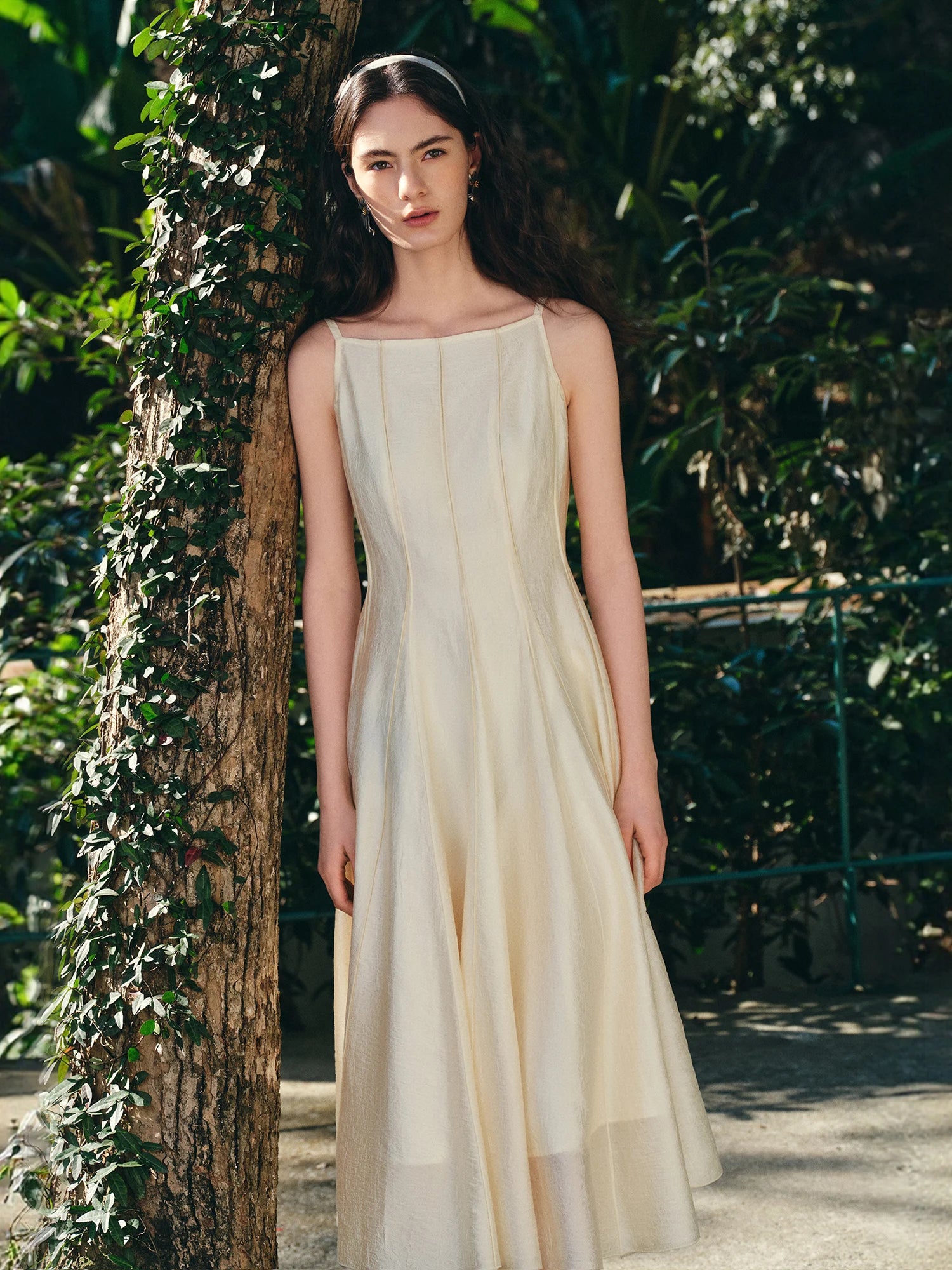 Elegant Satin A-Line Knee-Length Dress
