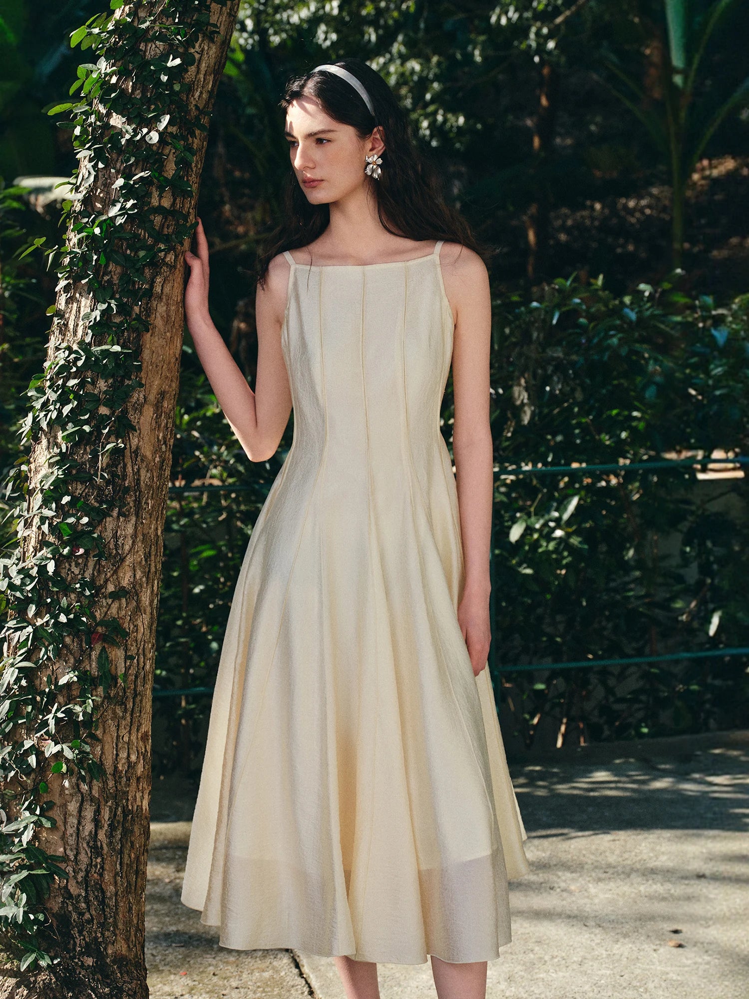Elegant Satin A-Line Knee-Length Dress