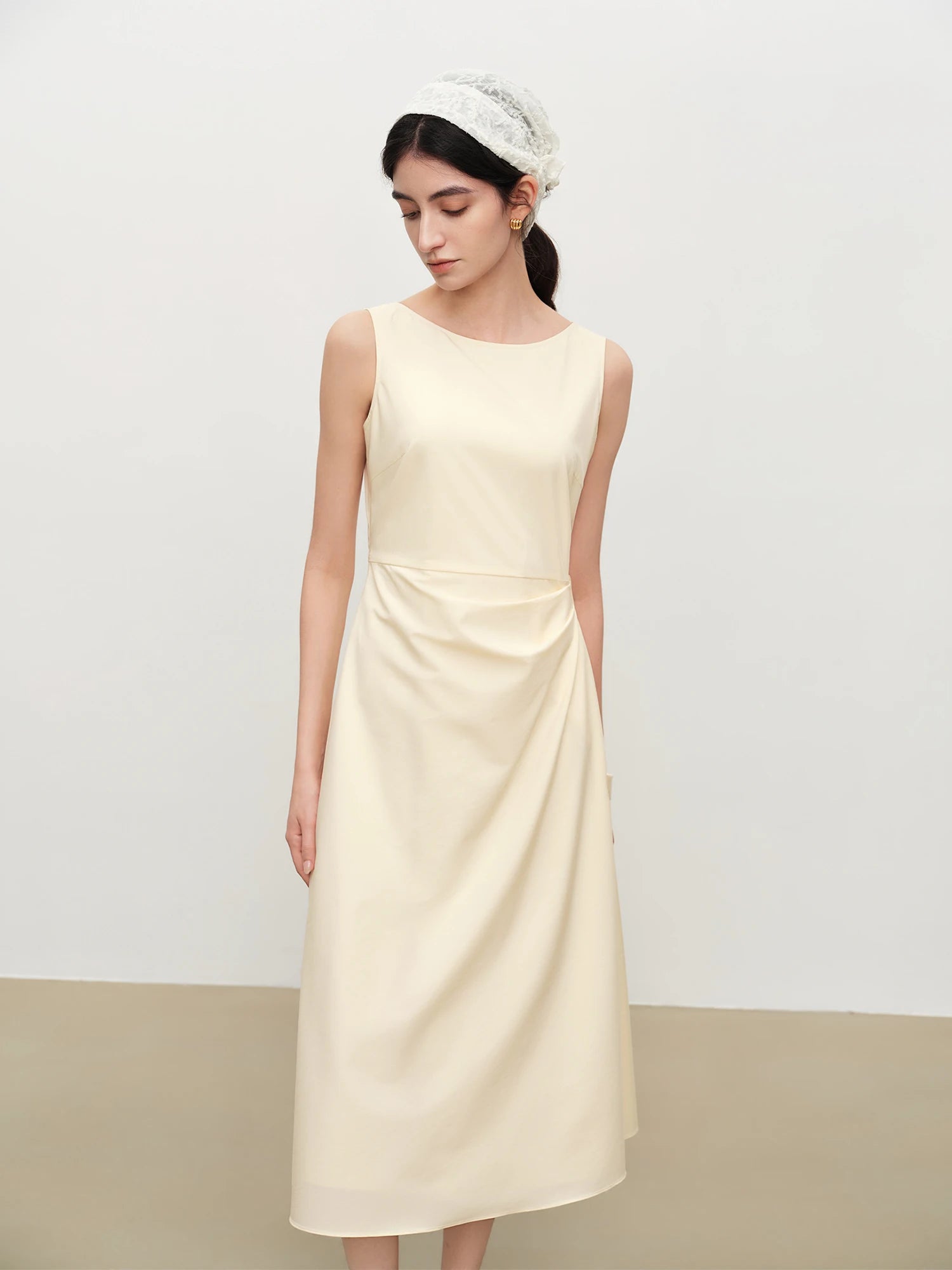 Sleeveless Empire Waist A-Line Mid-Calf Jersey Dress