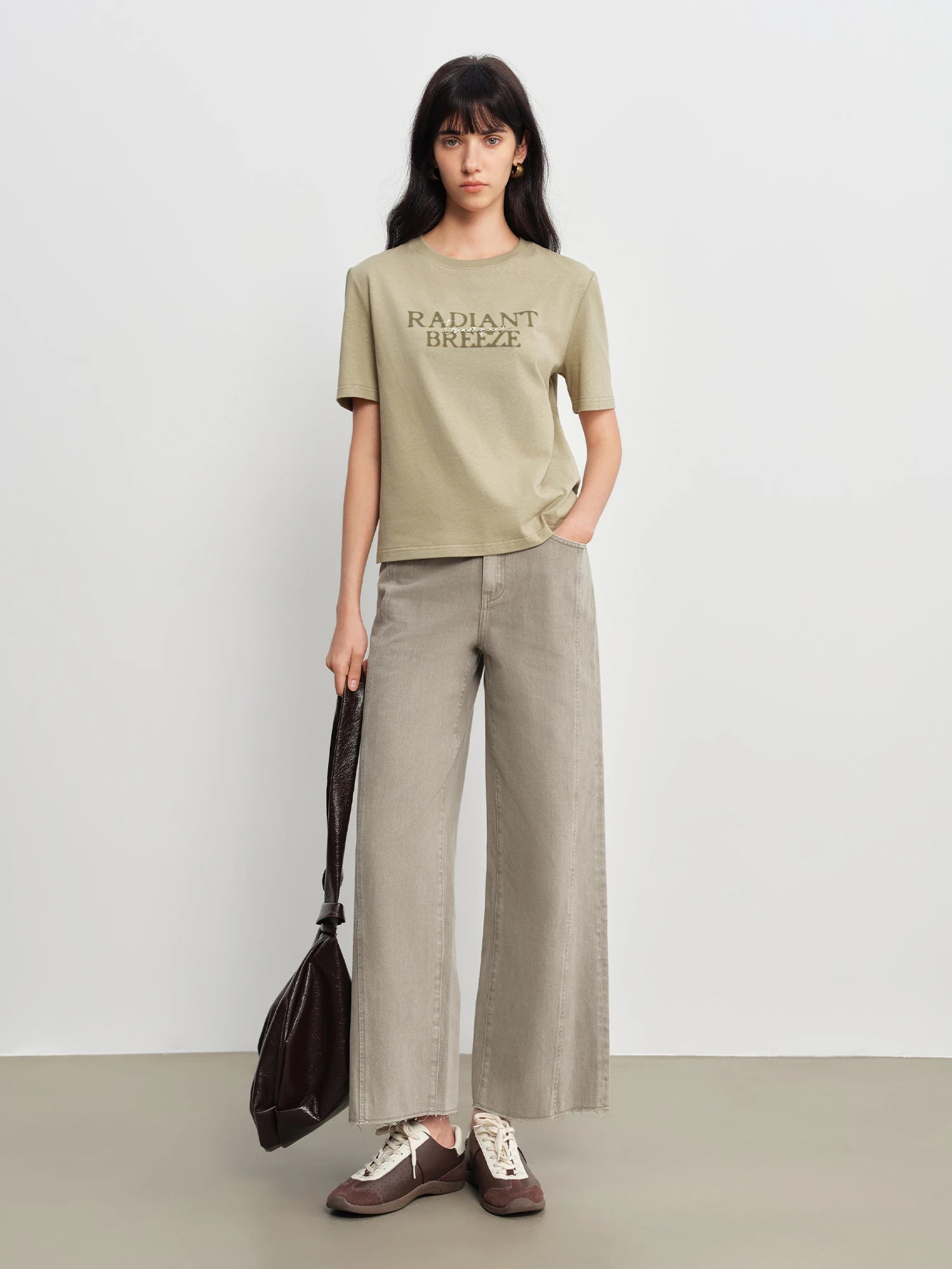 High-Waist Wide Leg Ankle Jeans – Light Wash Denim