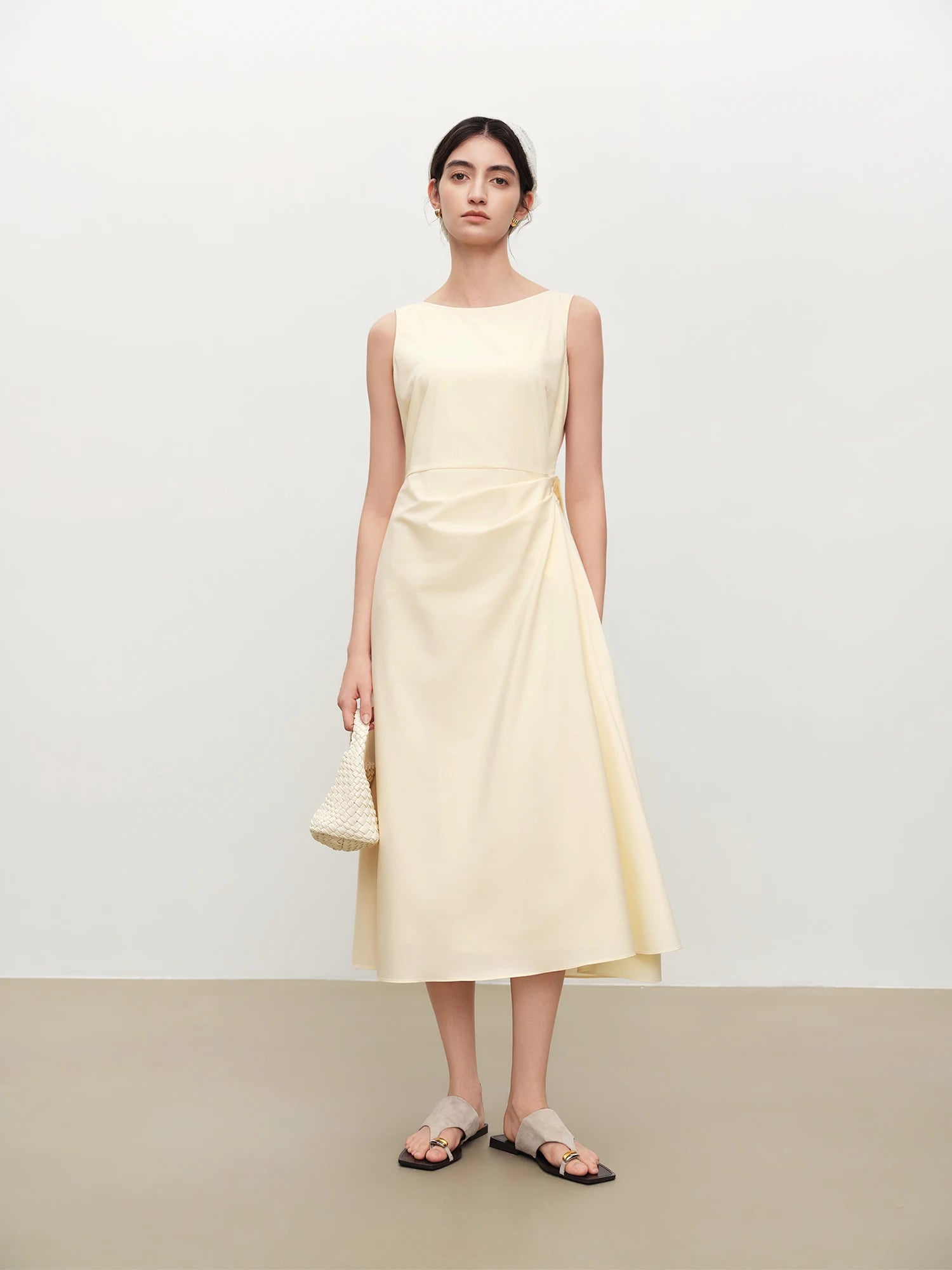 Sleeveless Empire Waist A-Line Mid-Calf Jersey Dress