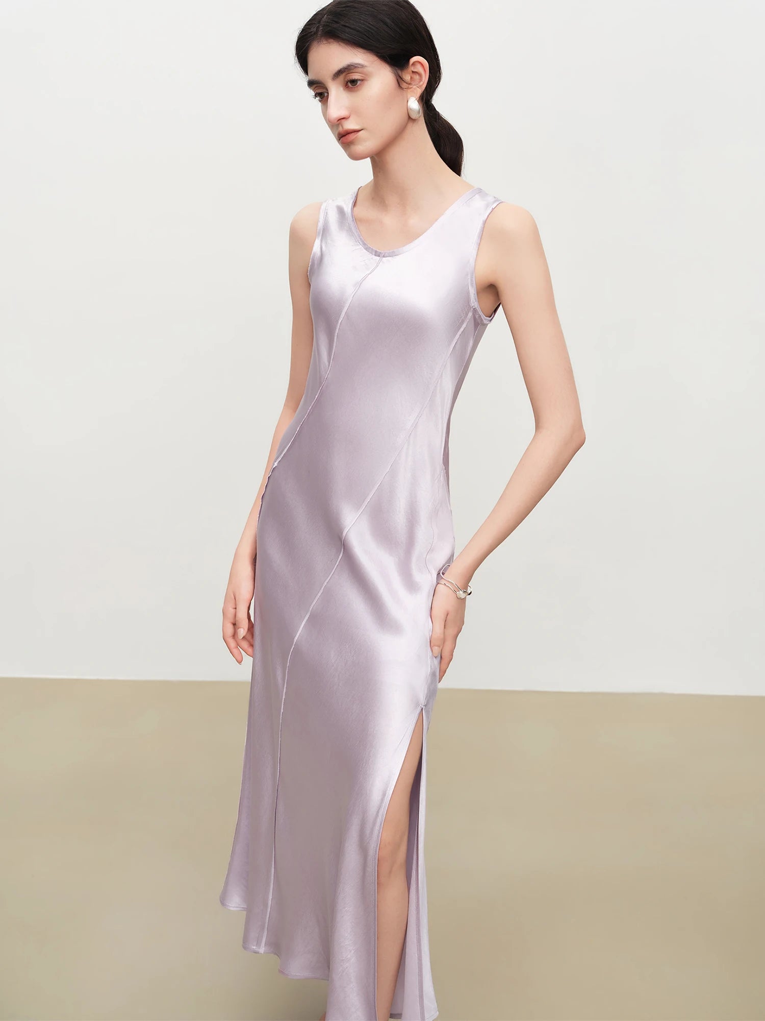 Elegant Slim Fit Acetate Midi Dress – Sleek Minimalist Evening Look