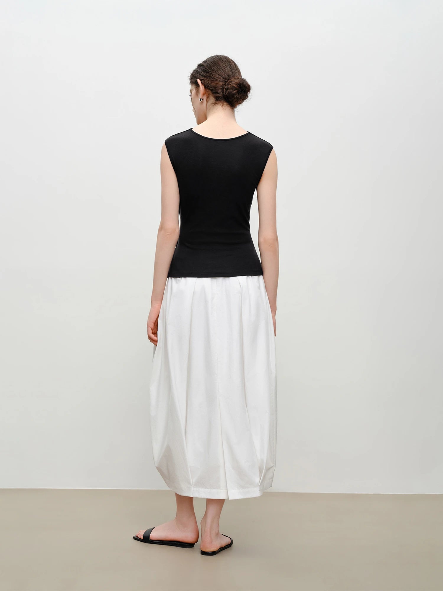 V-Neck Sleeveless Office Casual Knit Top